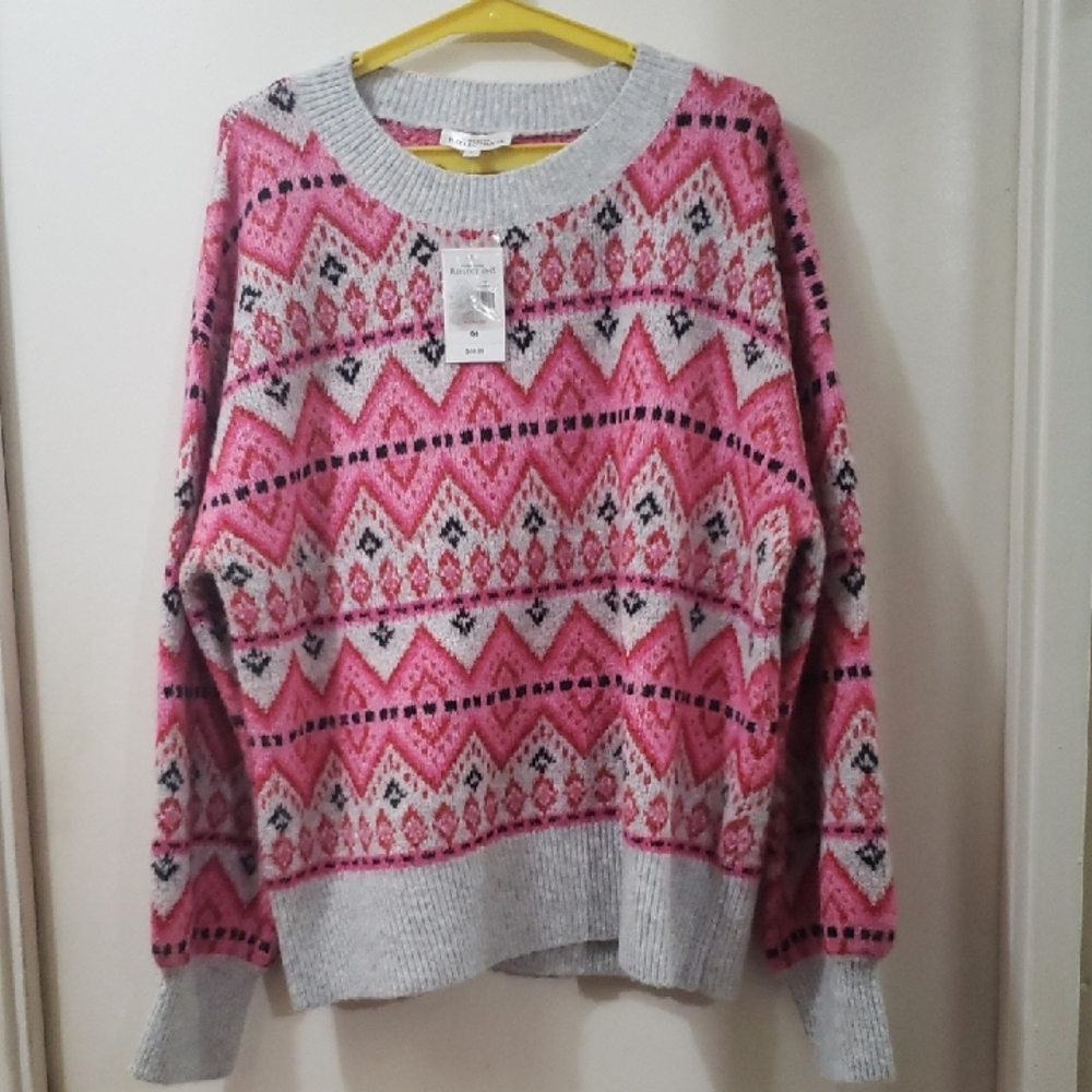 Northern Reflections Pink and Gray Crew Neck Sweater